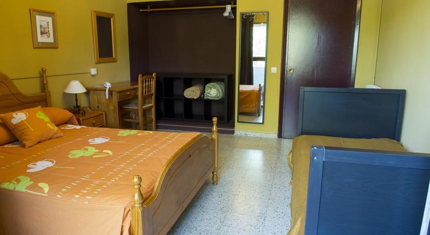 La Casona Del Pinar Albergue Сан-Рафаель Номер фото